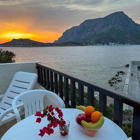 Pelagos Seafront Accommodation - George Myrties Luaran gambar
