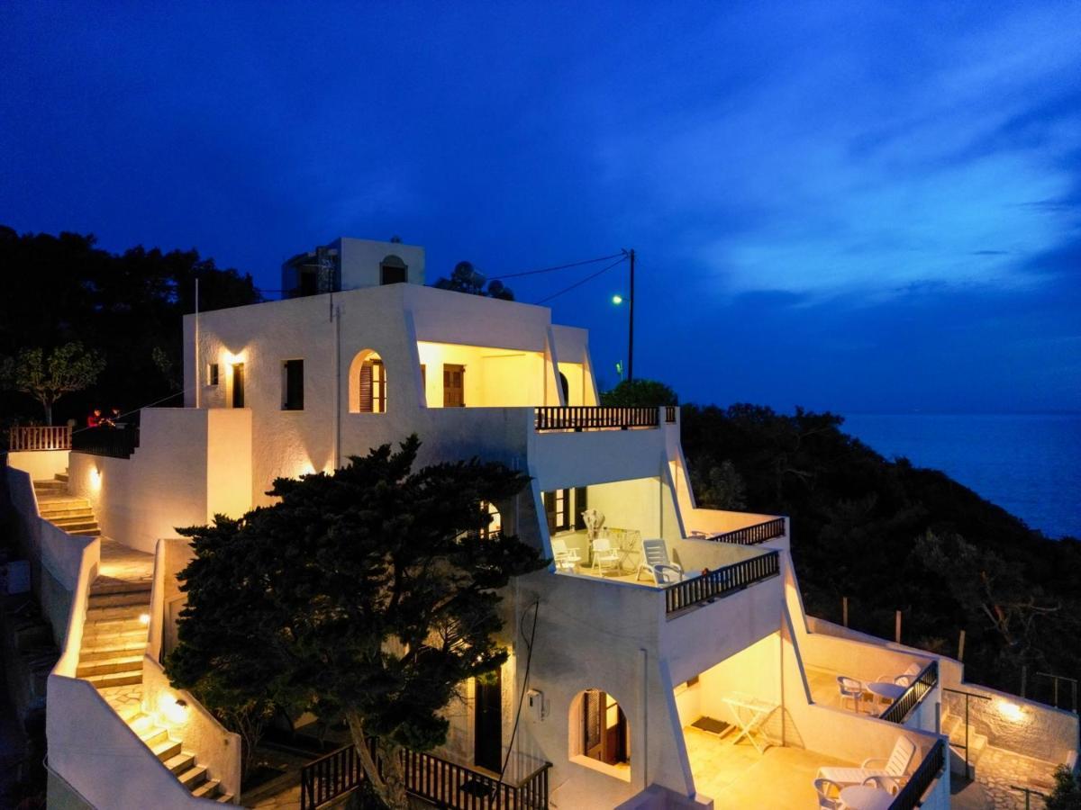 Pelagos Seafront Accommodation - George Myrties Luaran gambar