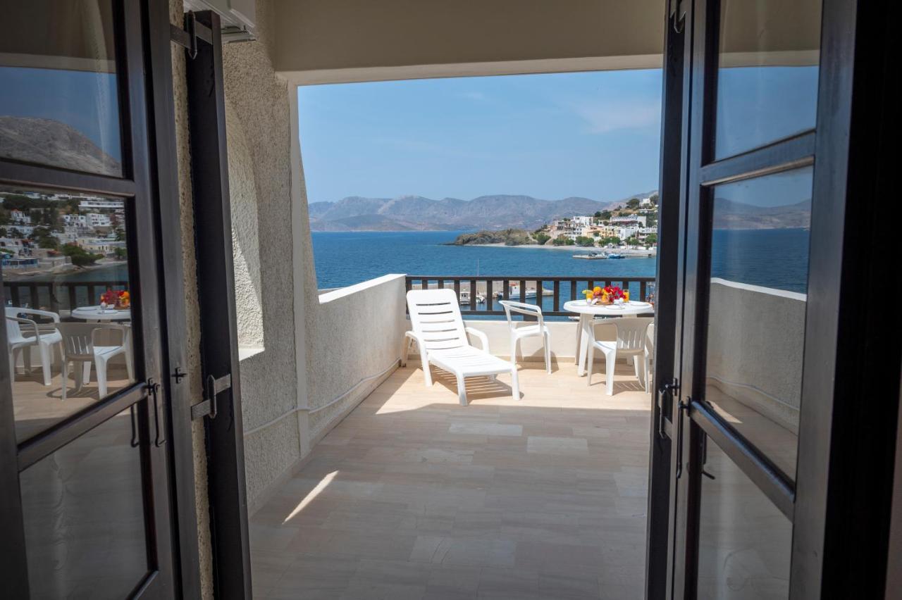 Pelagos Seafront Accommodation - George Myrties Luaran gambar