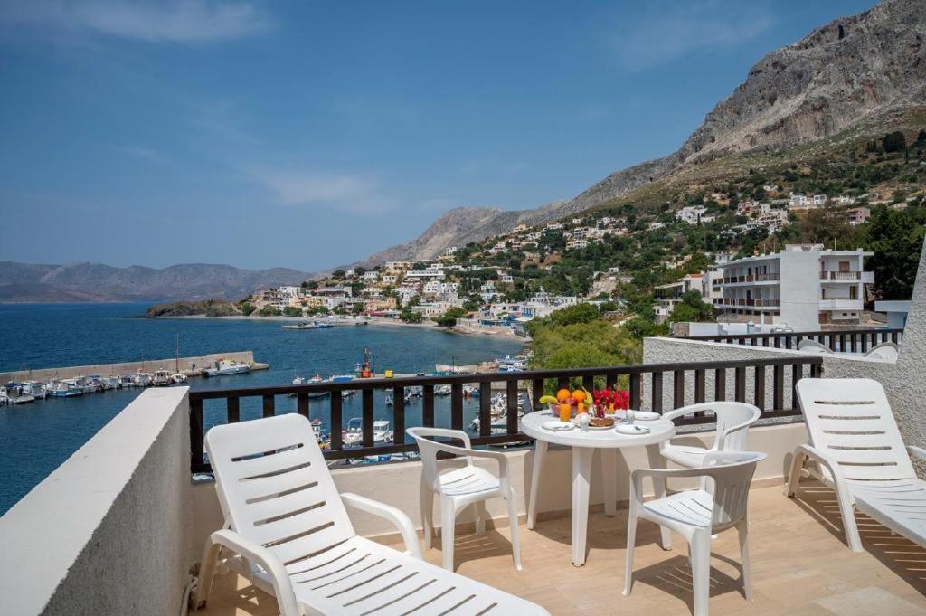 Pelagos Seafront Accommodation - George Myrties Luaran gambar