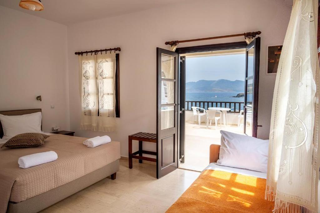 Pelagos Seafront Accommodation - George Myrties Luaran gambar