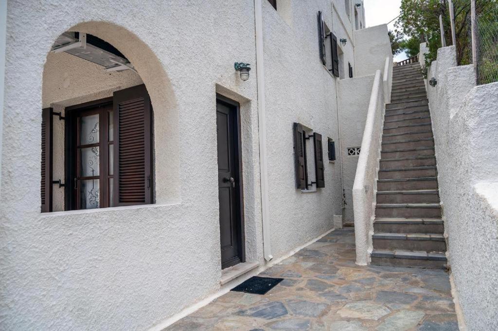 Pelagos Seafront Accommodation - George Myrties Luaran gambar