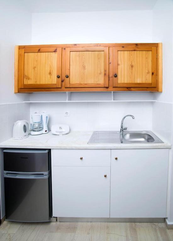 Pelagos Seafront Accommodation - George Myrties Luaran gambar