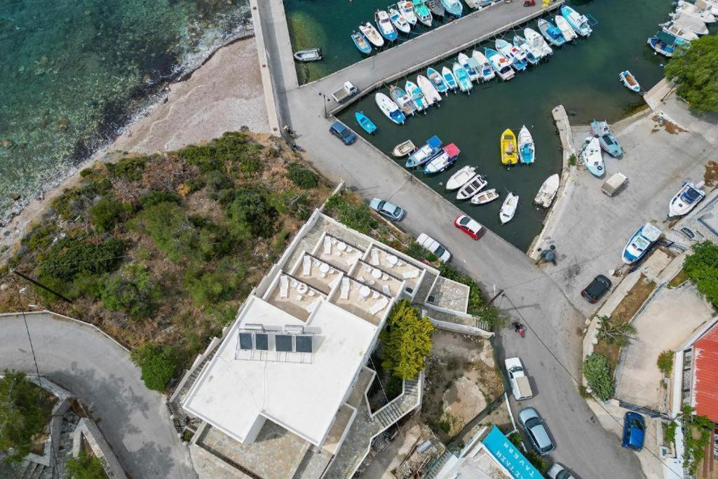 Pelagos Seafront Accommodation - George Myrties Luaran gambar