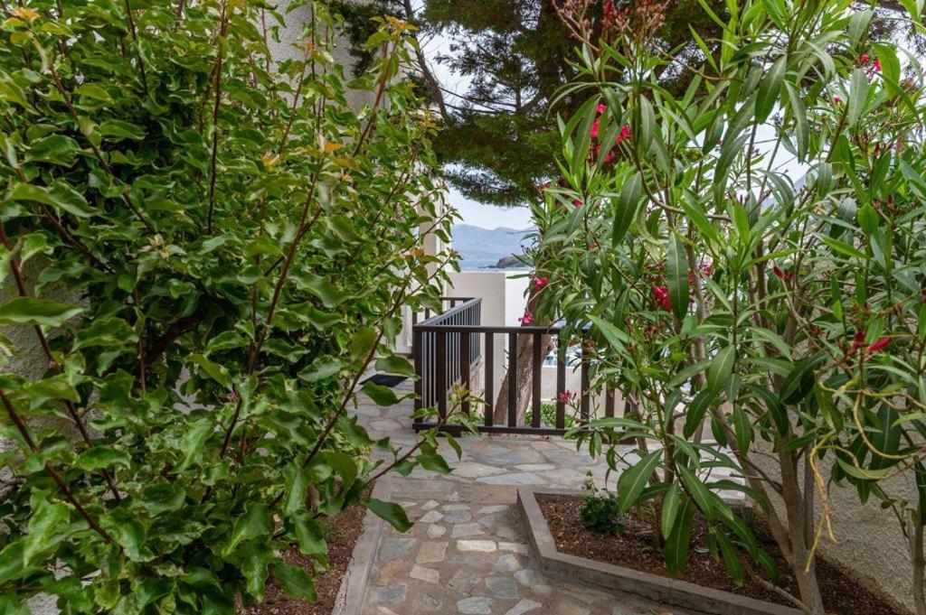 Pelagos Seafront Accommodation - George Myrties Luaran gambar
